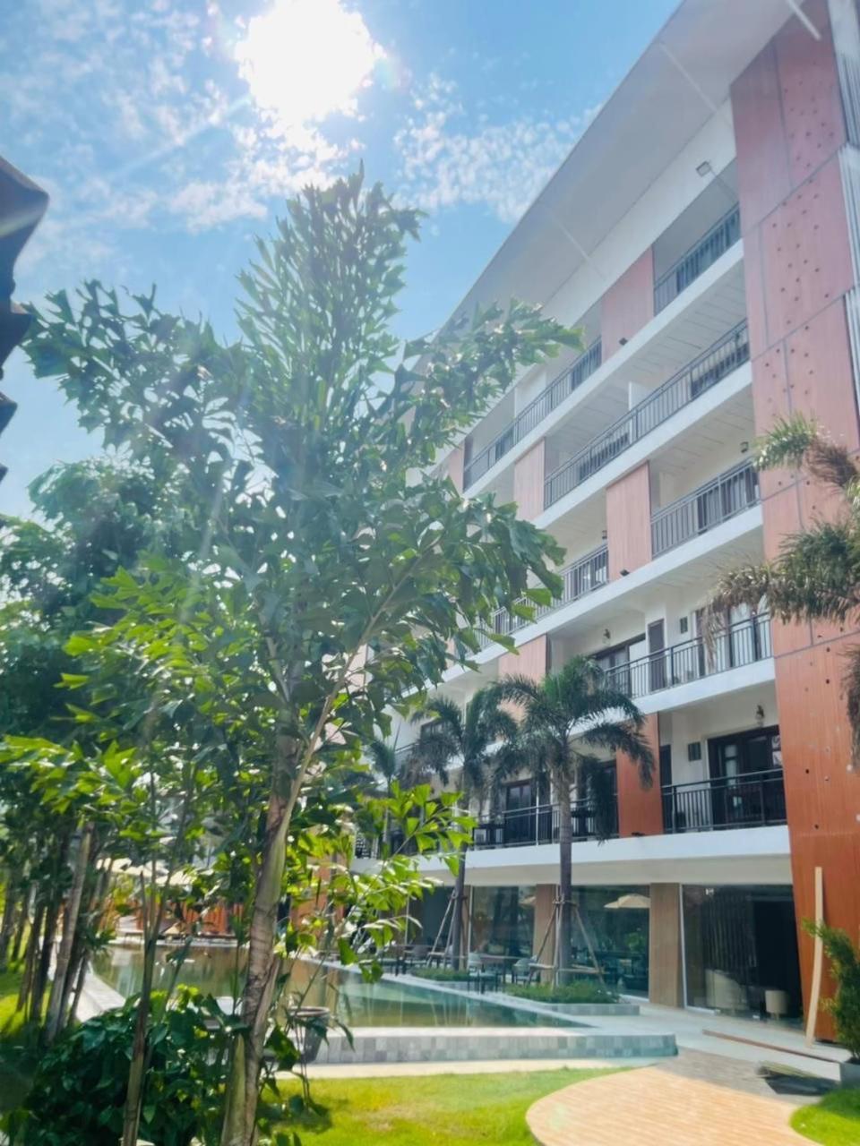 Vang Vieng Bungalows Exterior photo